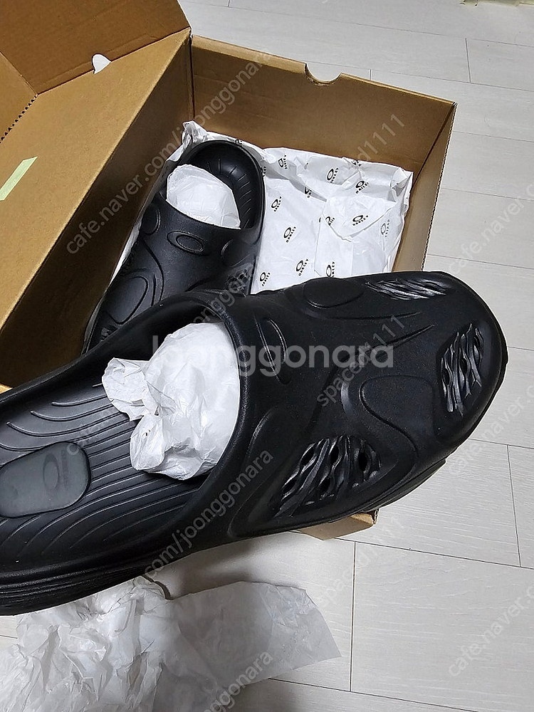 오클리 팩토리팀 슬리퍼--7