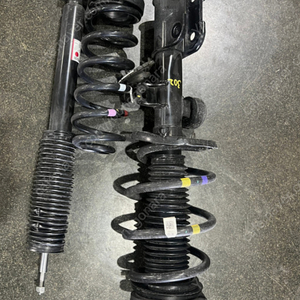 싼타페 MX5 24년 하이브리드 4륜 전.후륜 서스