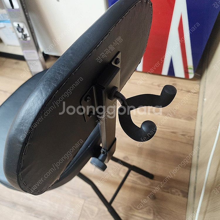 온스테이지 기타거치대 의자형--1