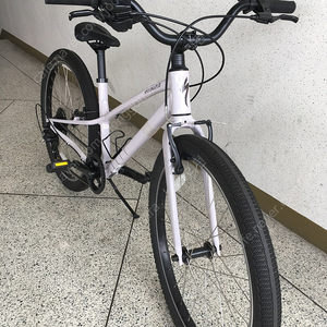 스페셜라이즈드 Jett 24 자전거 판매합니다