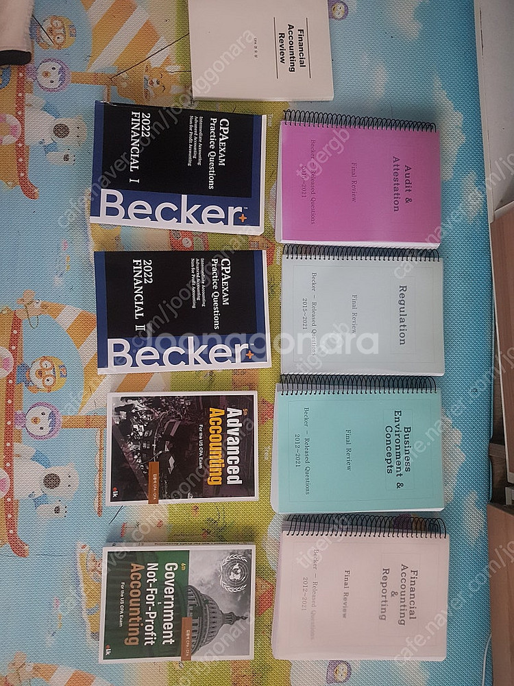 AICPA 새책수준 서적(베커문제집 포함)--0