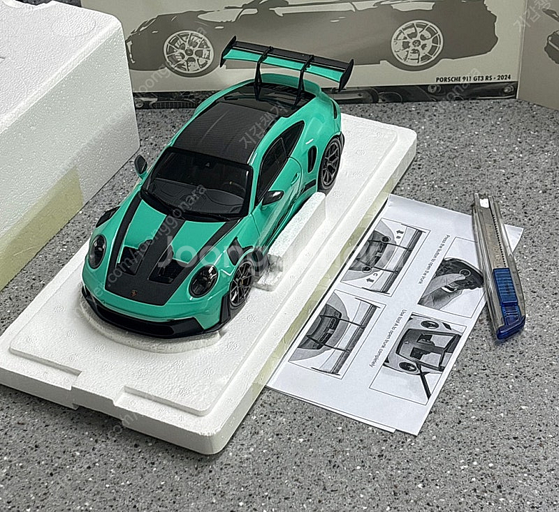 1:18 미니챔프 포르쉐992gt3 rs 민트그린 다이...--0