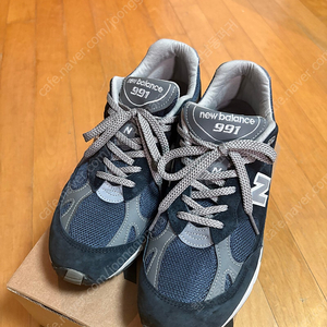 뉴발란스 991네이비 270사이즈