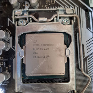인텔 QH8F ES 2.2 (i7-6400t) - 반값택포