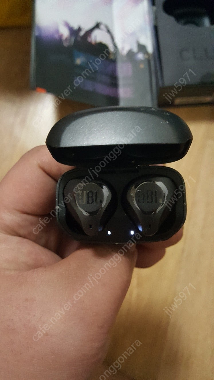 JBL CLUB PRO+ TWS 팝니다--6
