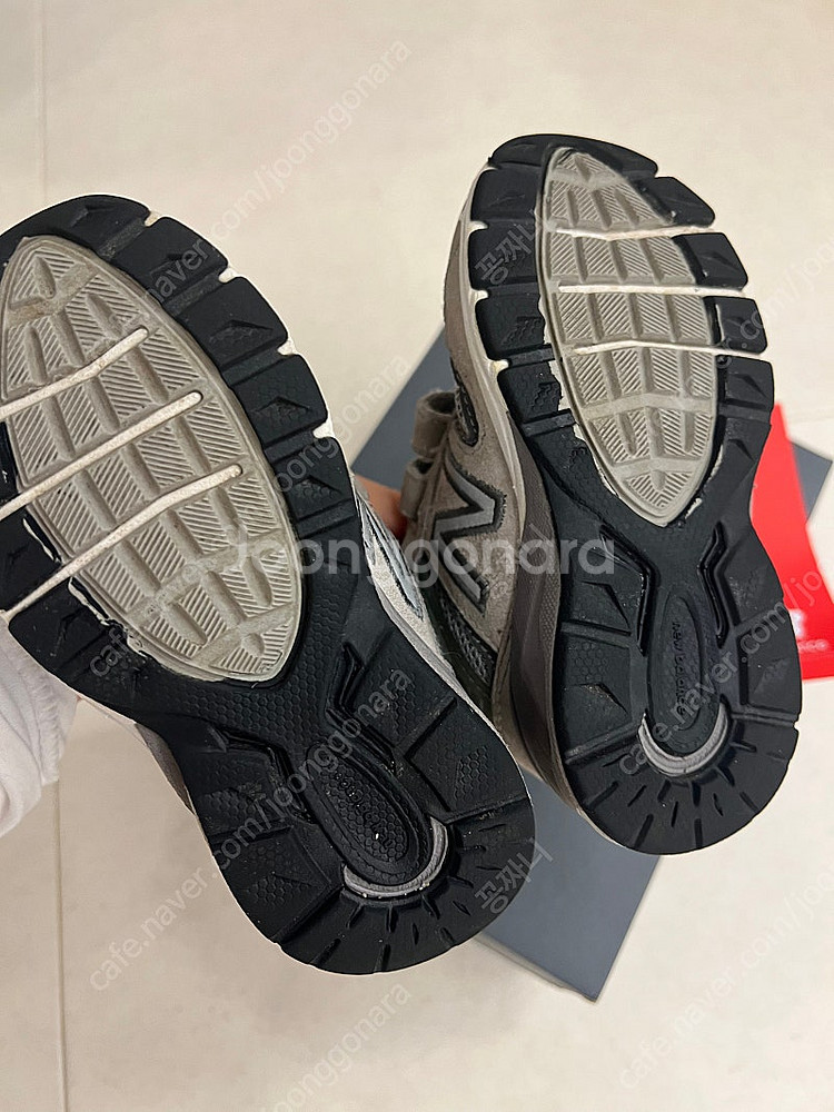 뉴발란스 990 135(us7) 택포--1