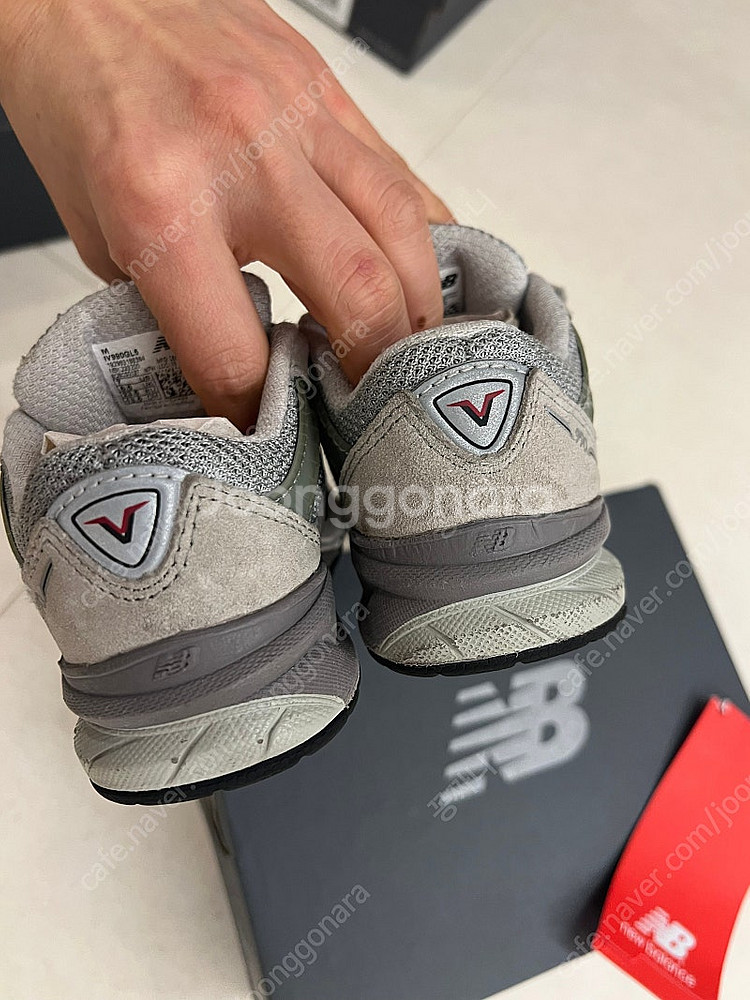 뉴발란스 990 135(us7) 택포--2