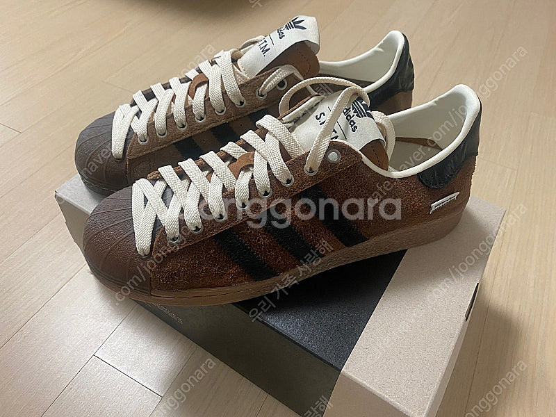 아디다스 송포더뮤트 슈퍼스타 브라운 265--0