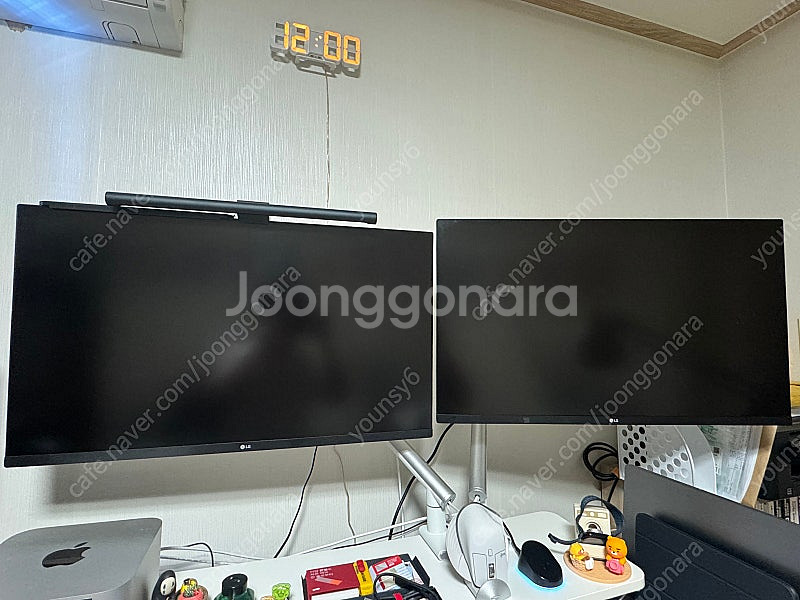 LG 32인치 4K 모니터 2대 + 카멜 모니터암--0