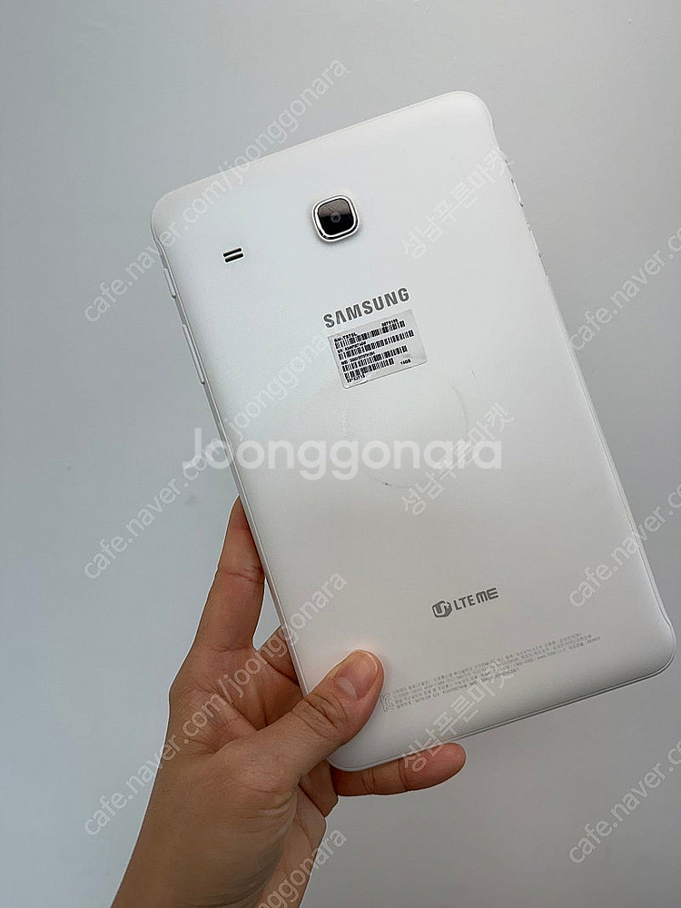 T375 갤럭시 탭E 화이트 16기가 4만 판매합니다.--9