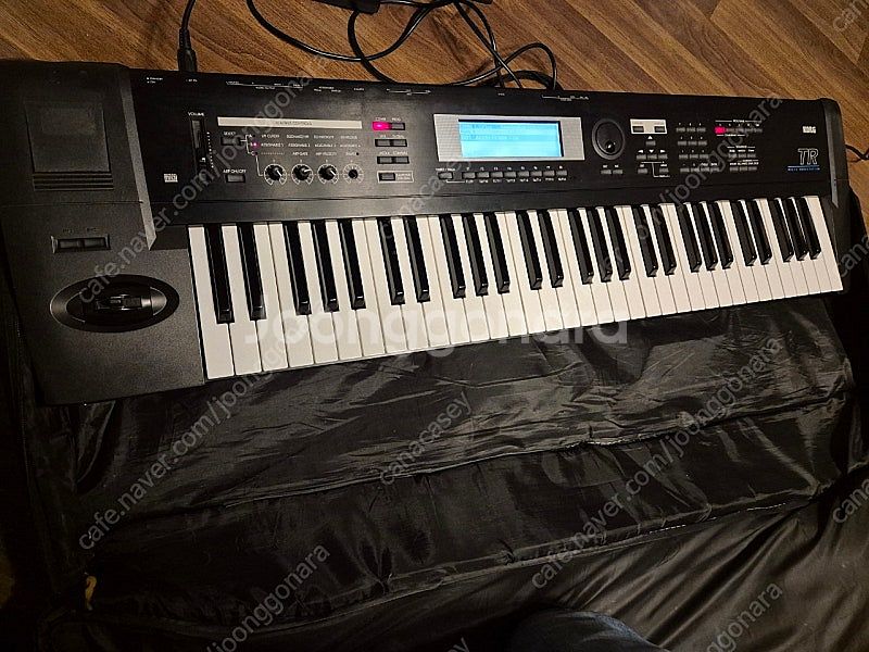 코르그 TR 61건반 KORG triton TR--0