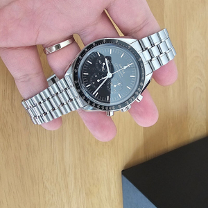 오메가 스피드마스터 문워치 사파이어