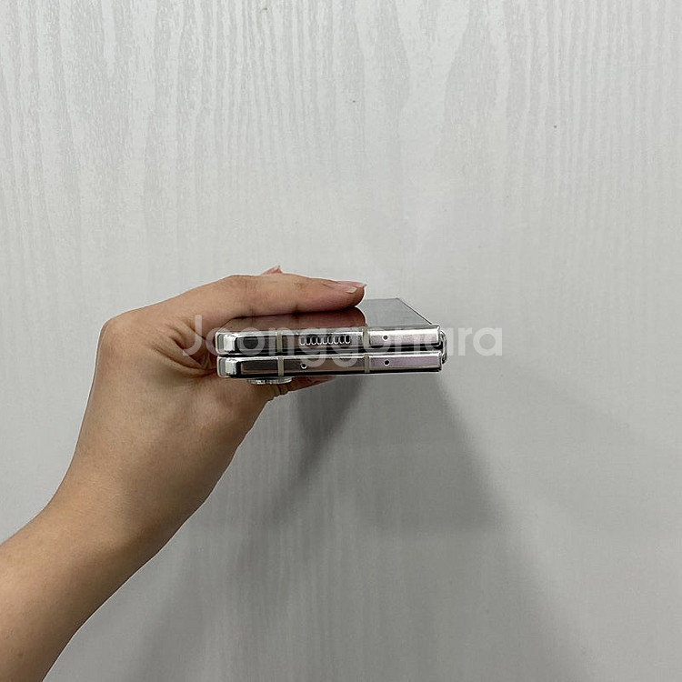 74519 갤럭시Z폴드5 512기가 크림 공기계 팝니다...--4