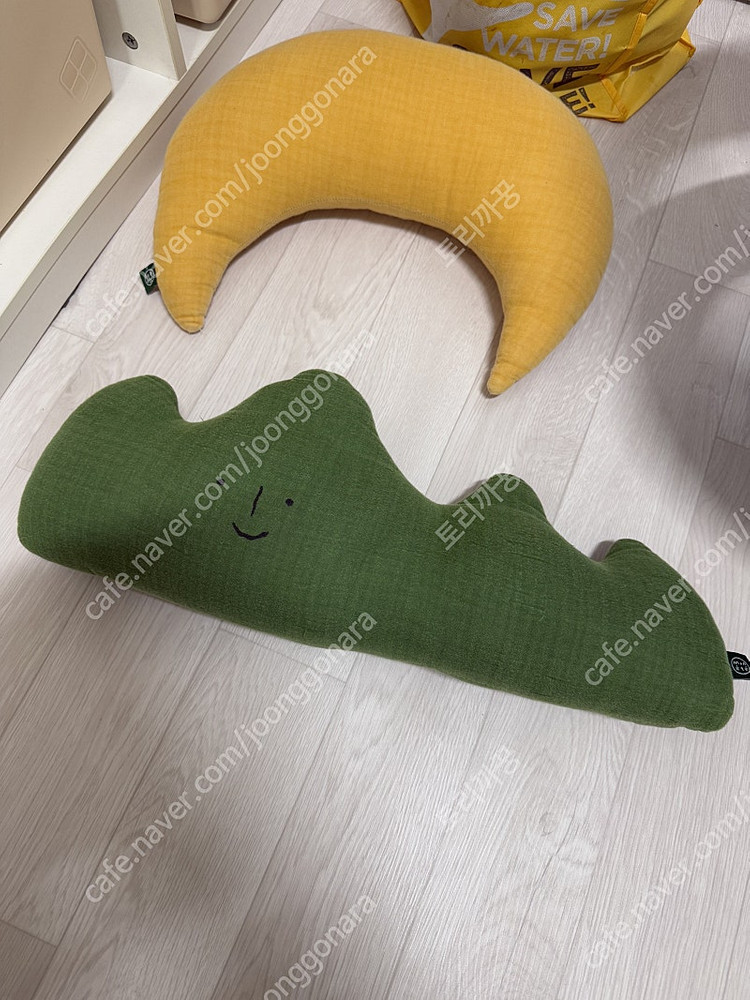 몬에떼 쿠션 3개--3