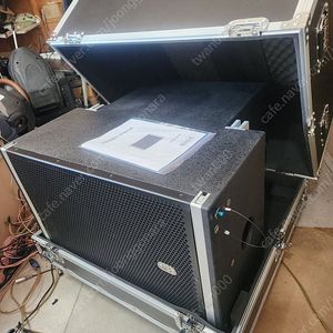 Ai&C 18인치우퍼 하드케이스포함. 새것 90만원