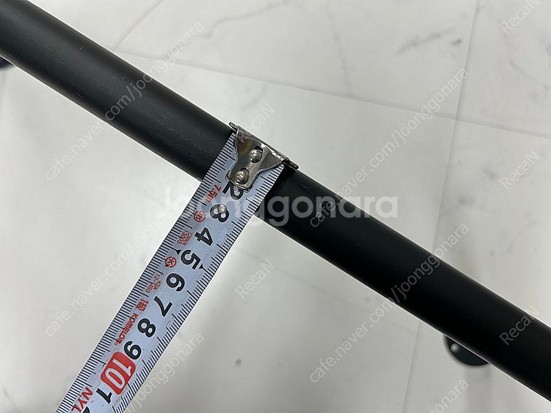 옷가게용 인테리어 벽행거 팝니다--2