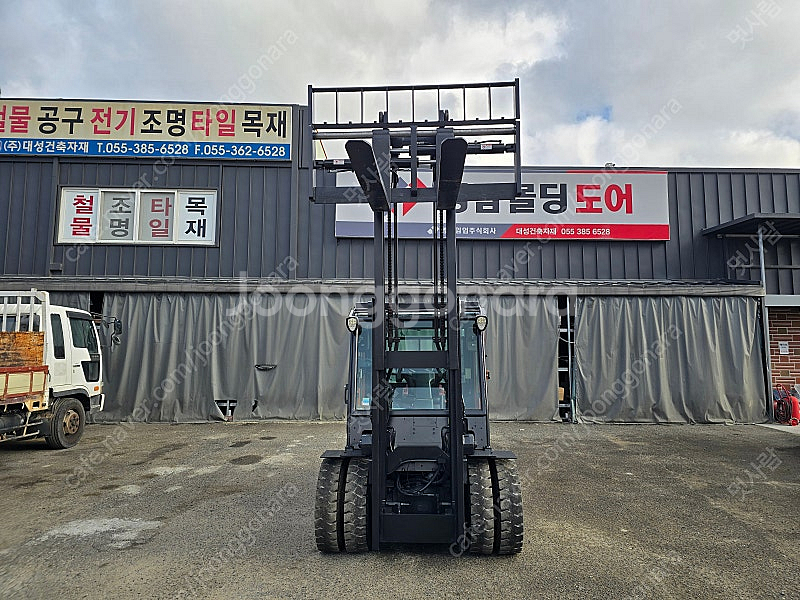 지게차 두산지게차 디젤 4톤 팝니다.--9