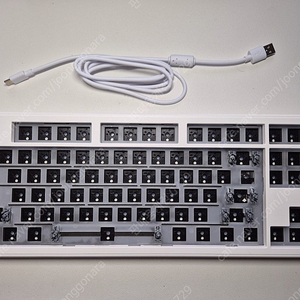 spm pl87w 블루투스 몽돌 키보드 베어본 화이트