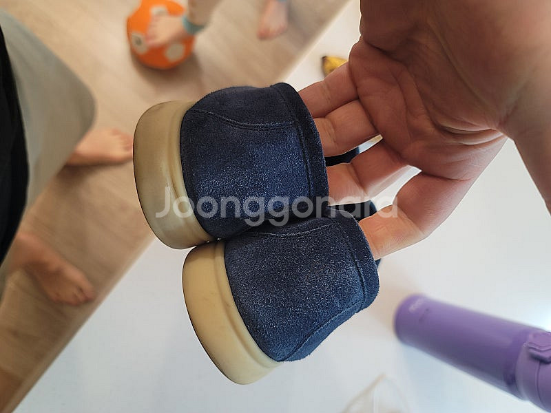 로로피아나 썸머워크 남성 42 싸이즈팝니다.--5
