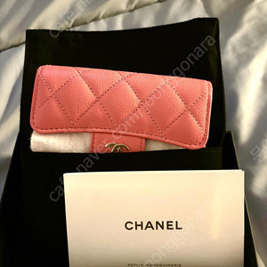 샤넬 클래식 똑딱이 카드홀더 완전 새제품 (코랄색상)