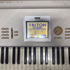 KORG TRITON STUDIO 88 코르그 트라이톤 스튜디오 88