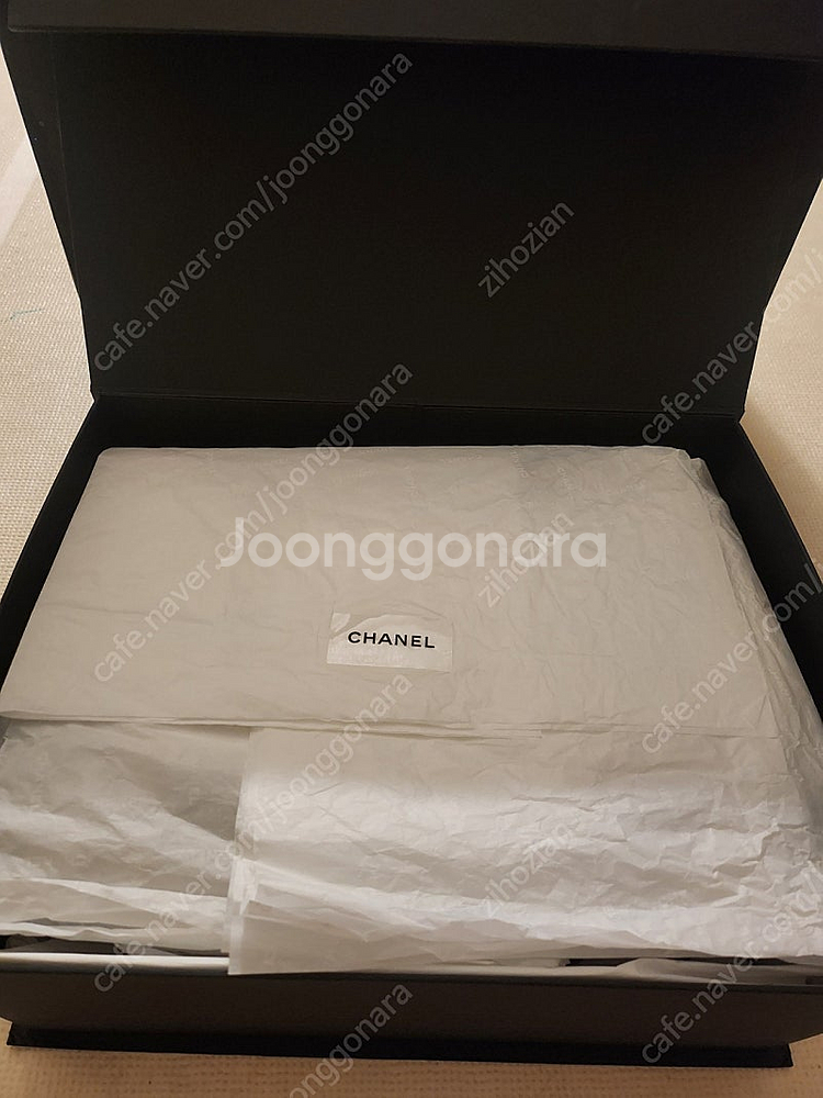 (거의새것) 샤넬 보이백 엔틱 은장 미듐--1