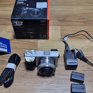소니 a6400 + 번들렌즈 팝니다
