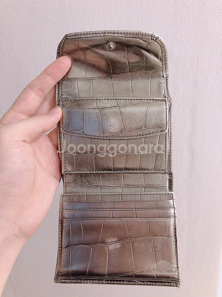 아이그너 반지갑 3단지갑 메탈 은색--2