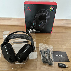 앱코 MR600 무선 헤드셋 팝니다.