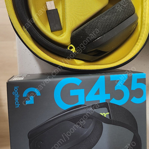 로지텍 G435 무선 헤드셋 팝니다.