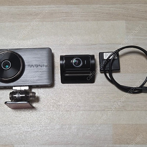 파인뷰 LX5000 2채널 블랙박스 팝니다.