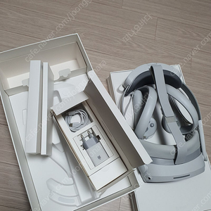 pico4 vr 128g 팝니다.