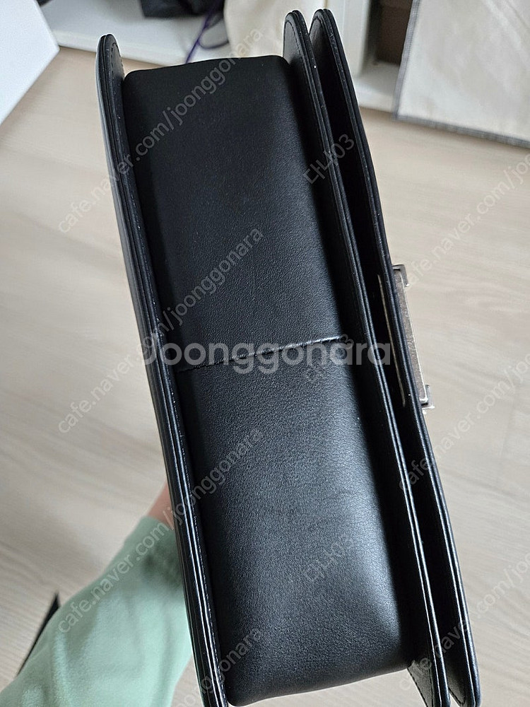 보이샤넬 램스킨 쉐브론 빈티지 은장 미듐--5