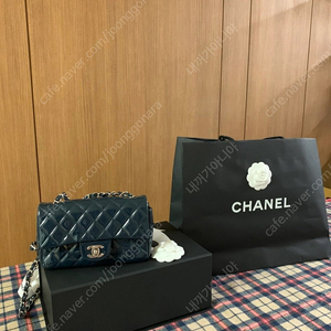 샤넬 페이던트 클래식 스몰