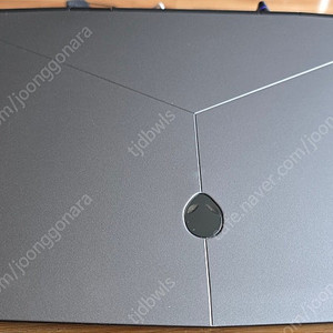 dell ALIENWARE M17 팝니다.