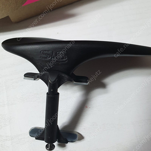 SAS 바이올린 턱받침 24mm 에보니 팝니다
