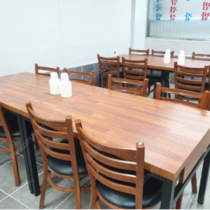 한식식당 칼국수 중식 마라탕 고깃집 테이블