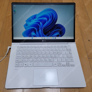 그램 14인치 i5 8세대 16 GB 램 (14Z980-GA50ML)