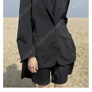 유노이아 nylon blazer