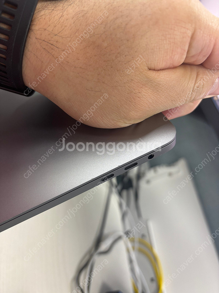 맥북프로 2020 마지막 터치바 인텔모델 512G, 1...--4