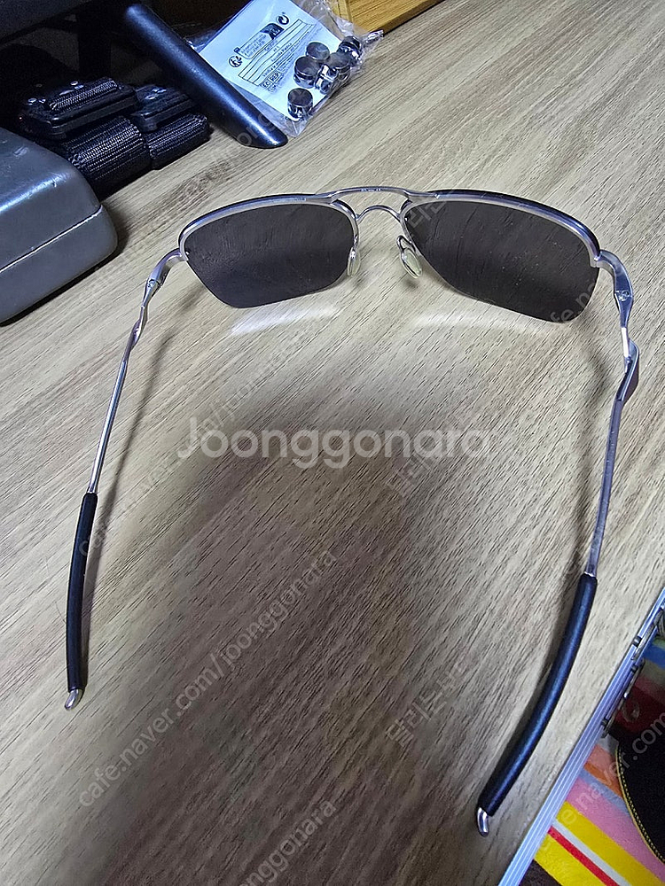 오클리 티타늄--3