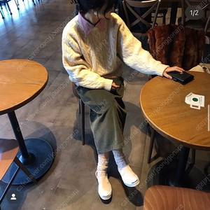 모데스트무드 꽈배기 니트