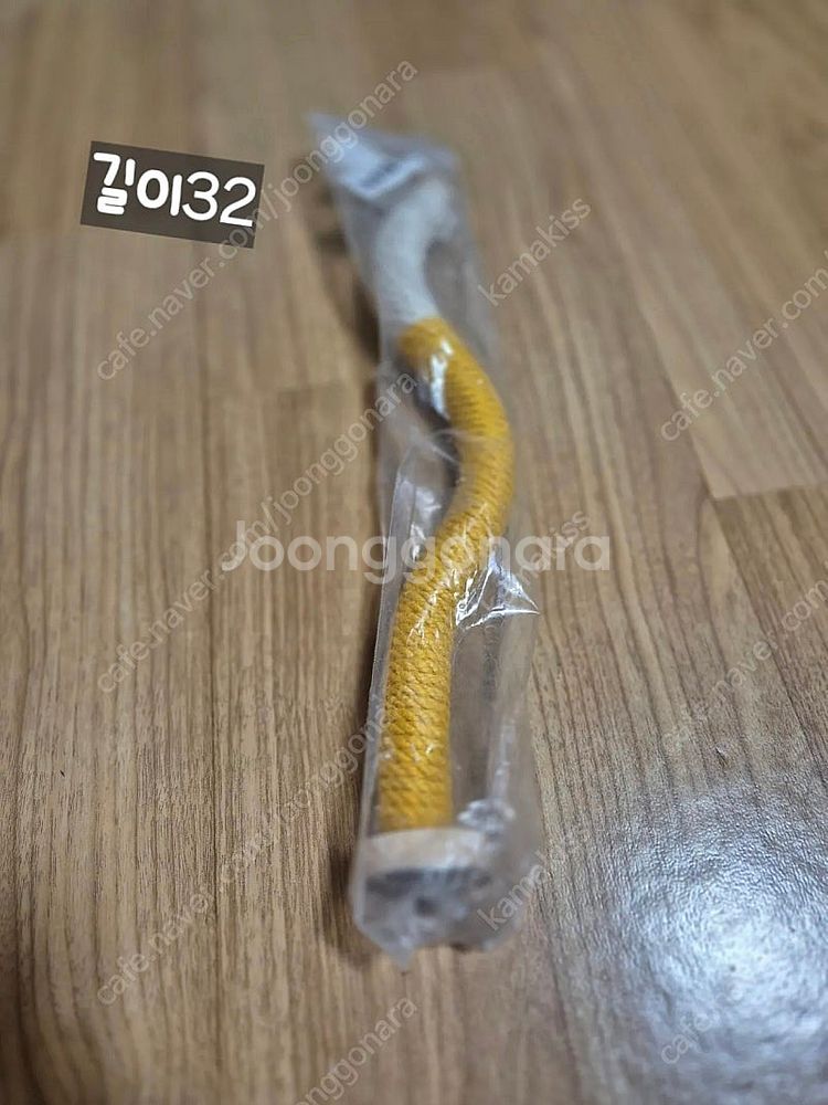 앵무새 횃대, 목욕통 먹이통 등 팝니다--0