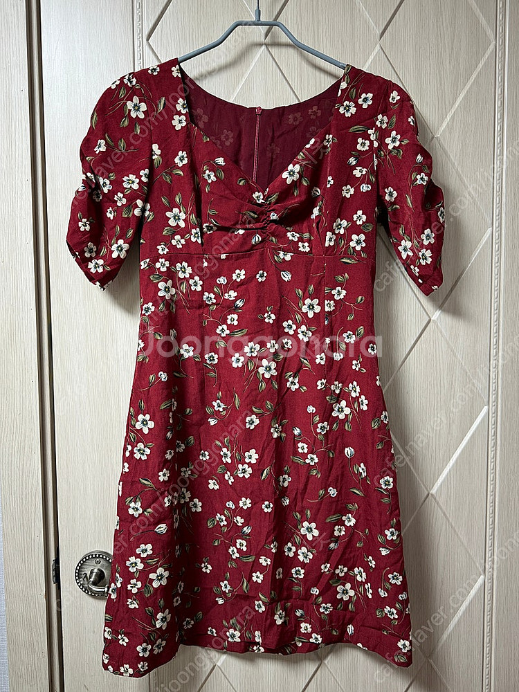 블랙핑크 지수, 헤이즈 착용 GUKA 플라워 원피스--4