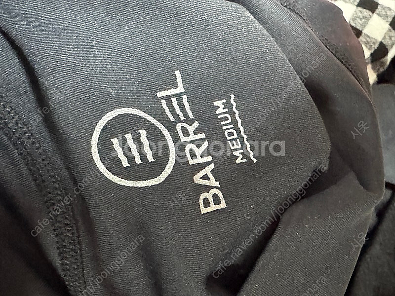 배럴 여성 래쉬가드 (상의M+반바지M+레깅스) + 매쉬수영가방 일괄판매--3