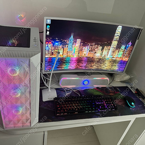 GTX1060 데스크탑 + 32인치 커브모니터 30만원에 판매합니다.