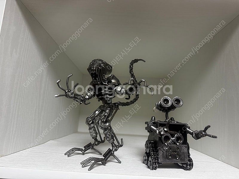 철로제작해서 만든 피규어(에일리언,월E)--0