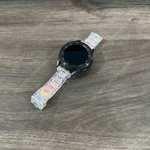갤럭시워치4클래식 블랙 42MM 액정S급 케이블포함 4만원 판매합니다!