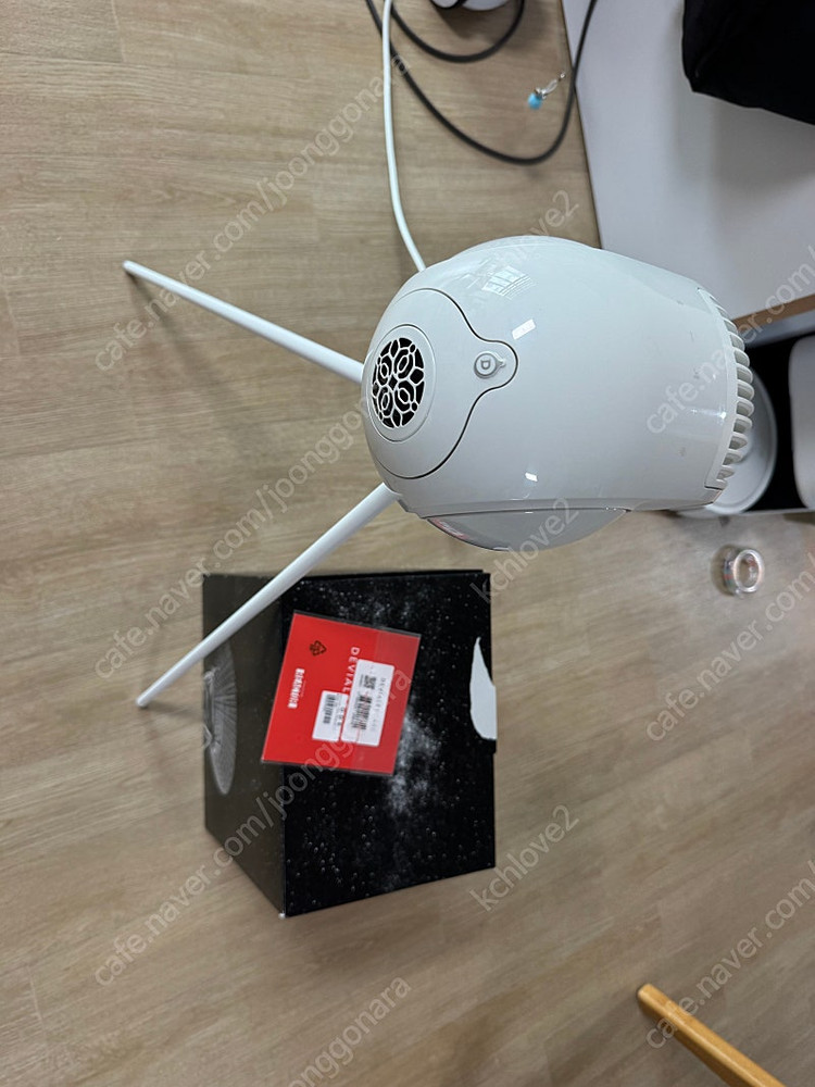 드비알레팬텀2 98DB +케어(28년)+거치대 140만팝니다--1