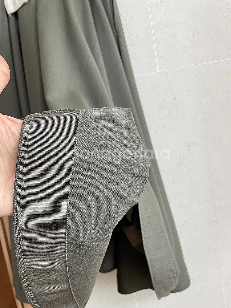 [가격내림] 한섬 타임 울 백 밴딩 언밸런스 헴 스커트...--8